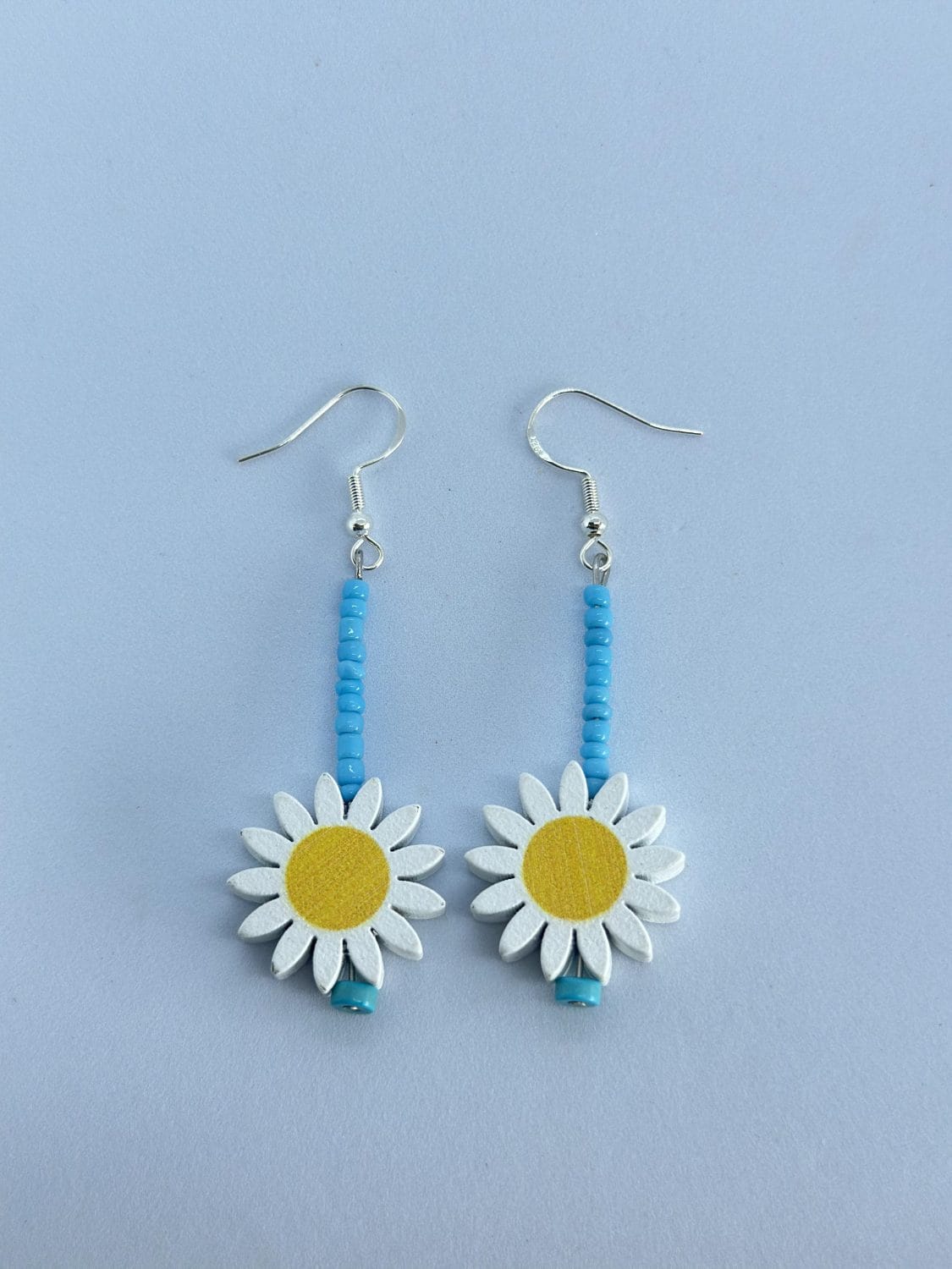 Handmade daisy turquoise earrings